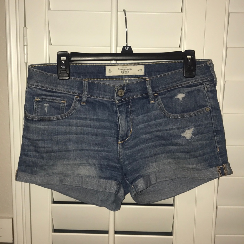 Abercrombie Low-waisted Jean shorts